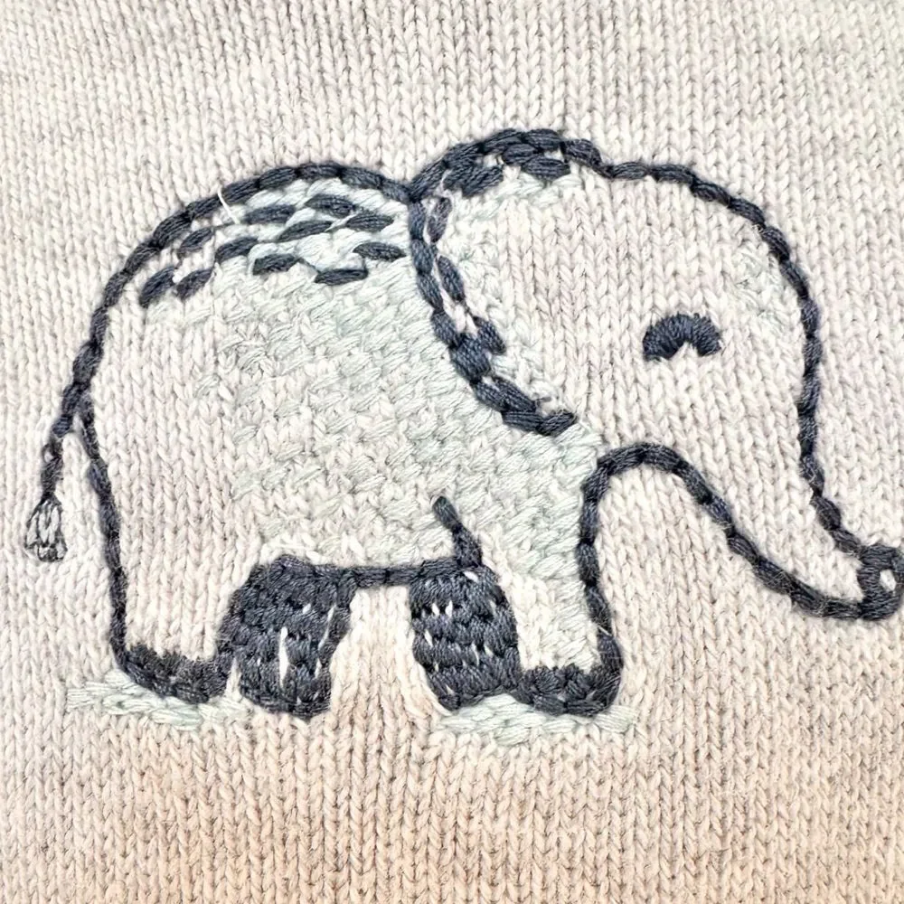 Carter’s Baby Boy Long Sleeve Elephant Embroidered Gray Sweater. 9 Months.